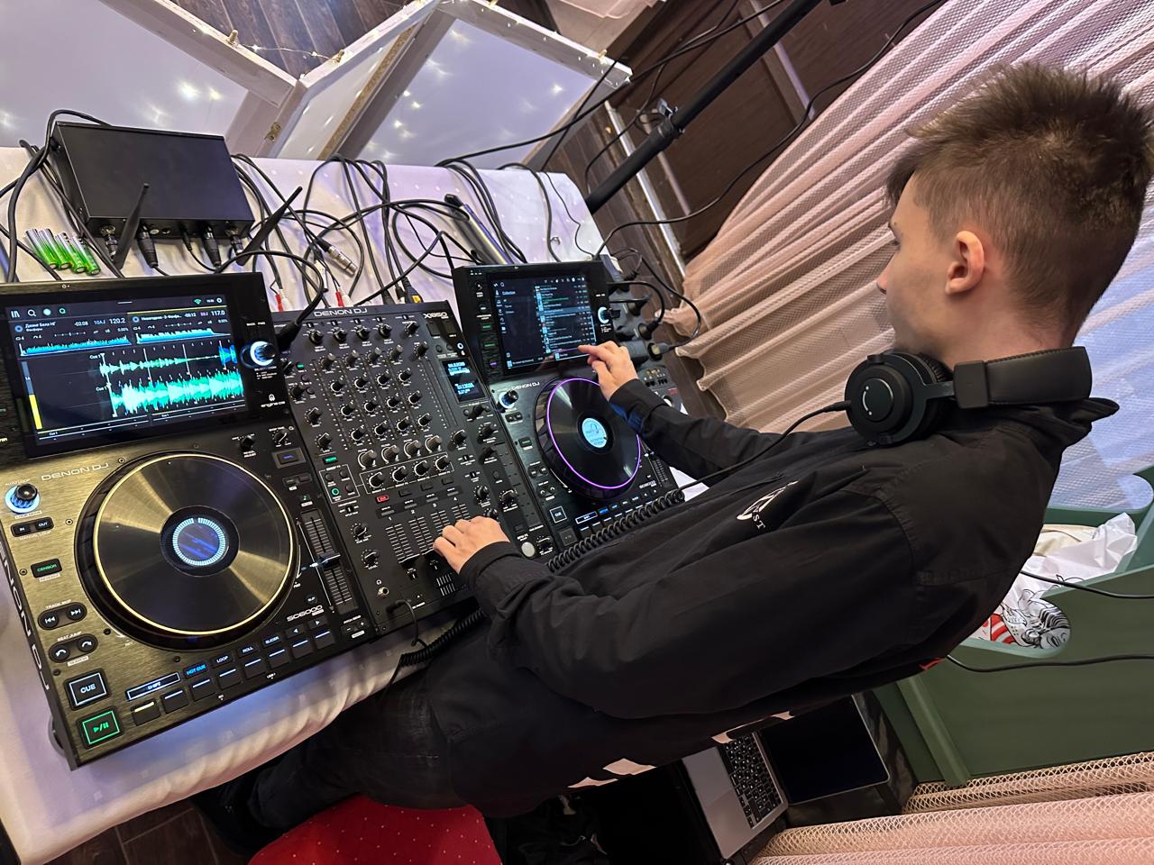 DJ Refox 1